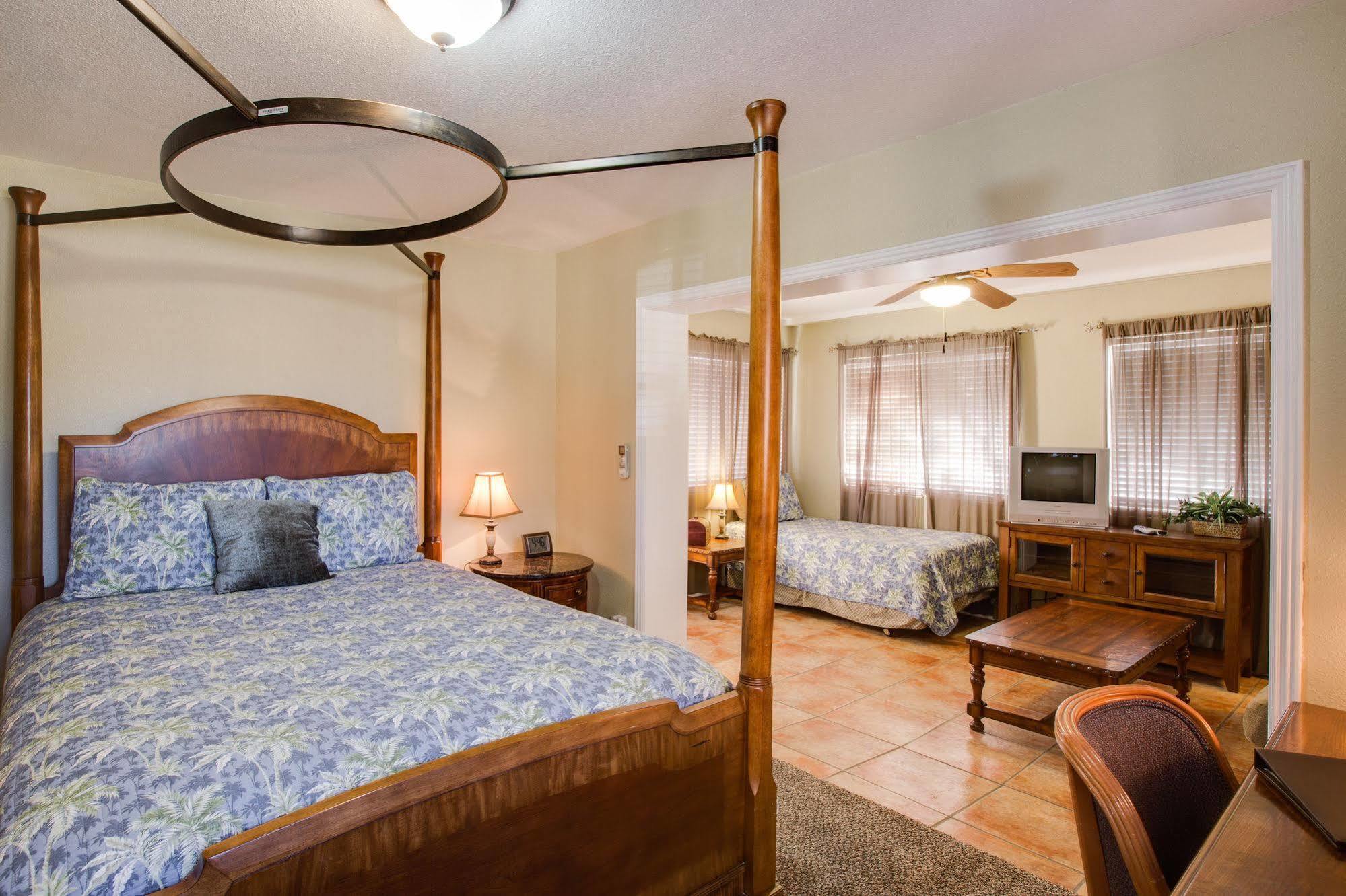 غلوب Dream Manor Inn المظهر الخارجي الصورة