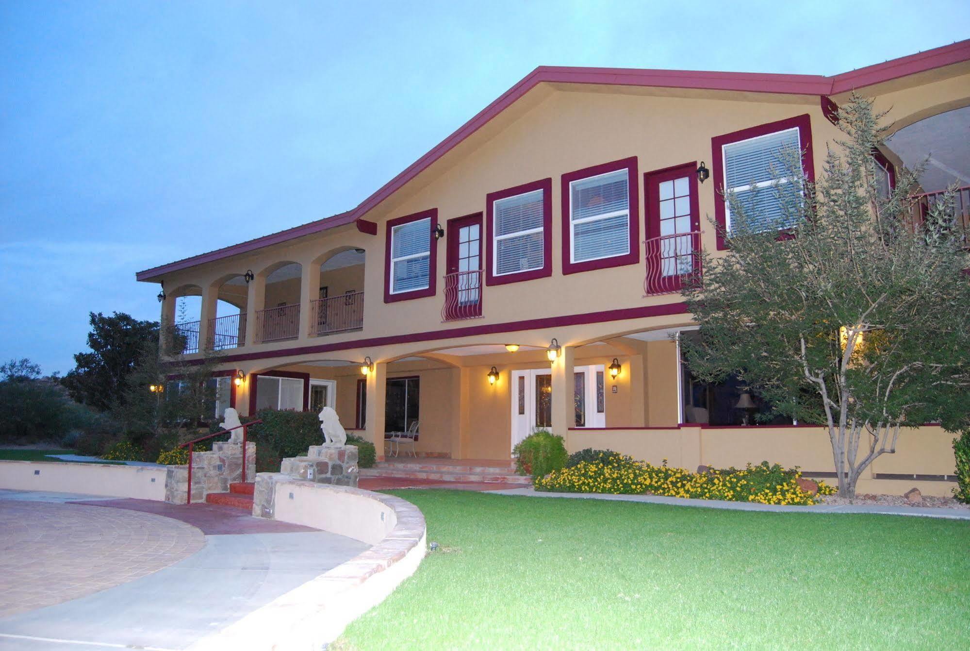 غلوب Dream Manor Inn المظهر الخارجي الصورة
